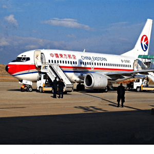 厦门高崎机场空运航空快运业稳步发展的原因是什么？